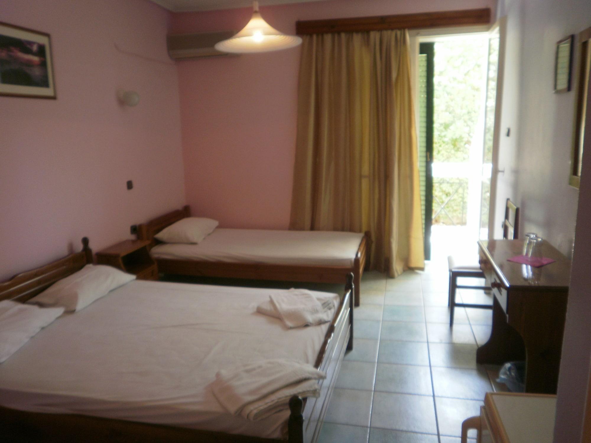 Francisco Beach Hotel Agios Andreas  Ngoại thất bức ảnh