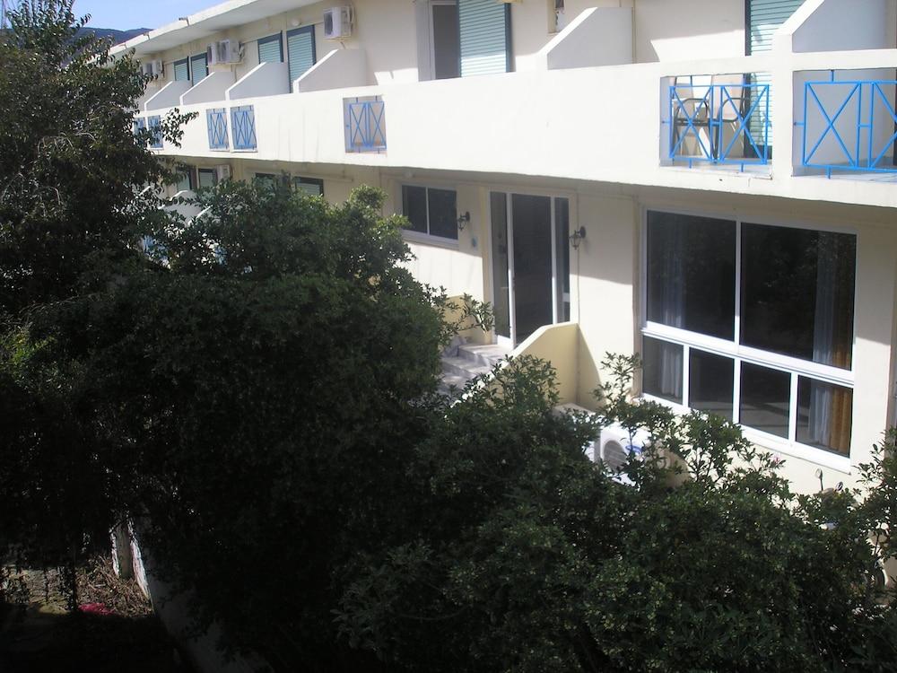 Francisco Beach Hotel Agios Andreas  Ngoại thất bức ảnh