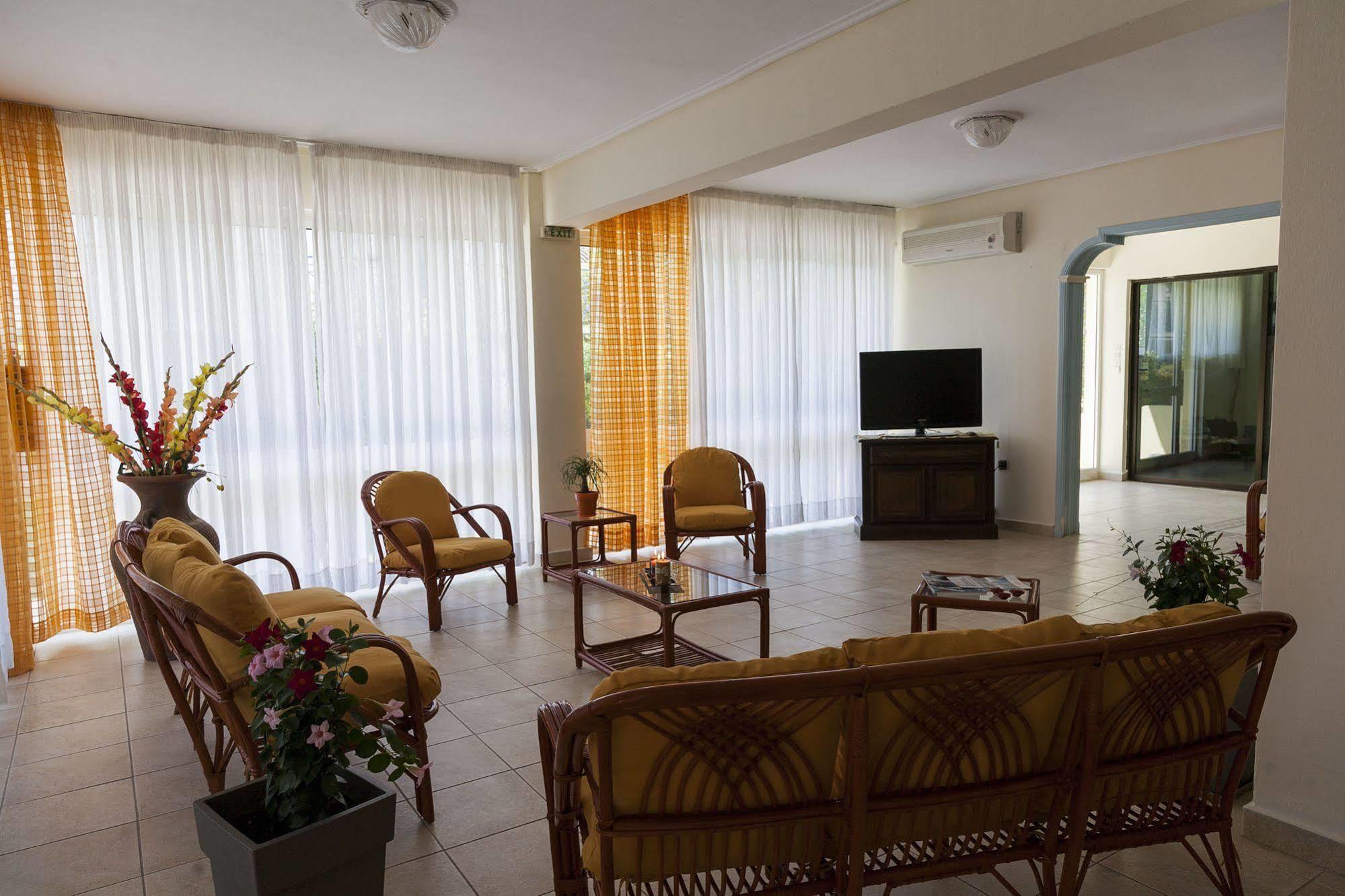 Francisco Beach Hotel Agios Andreas  Ngoại thất bức ảnh
