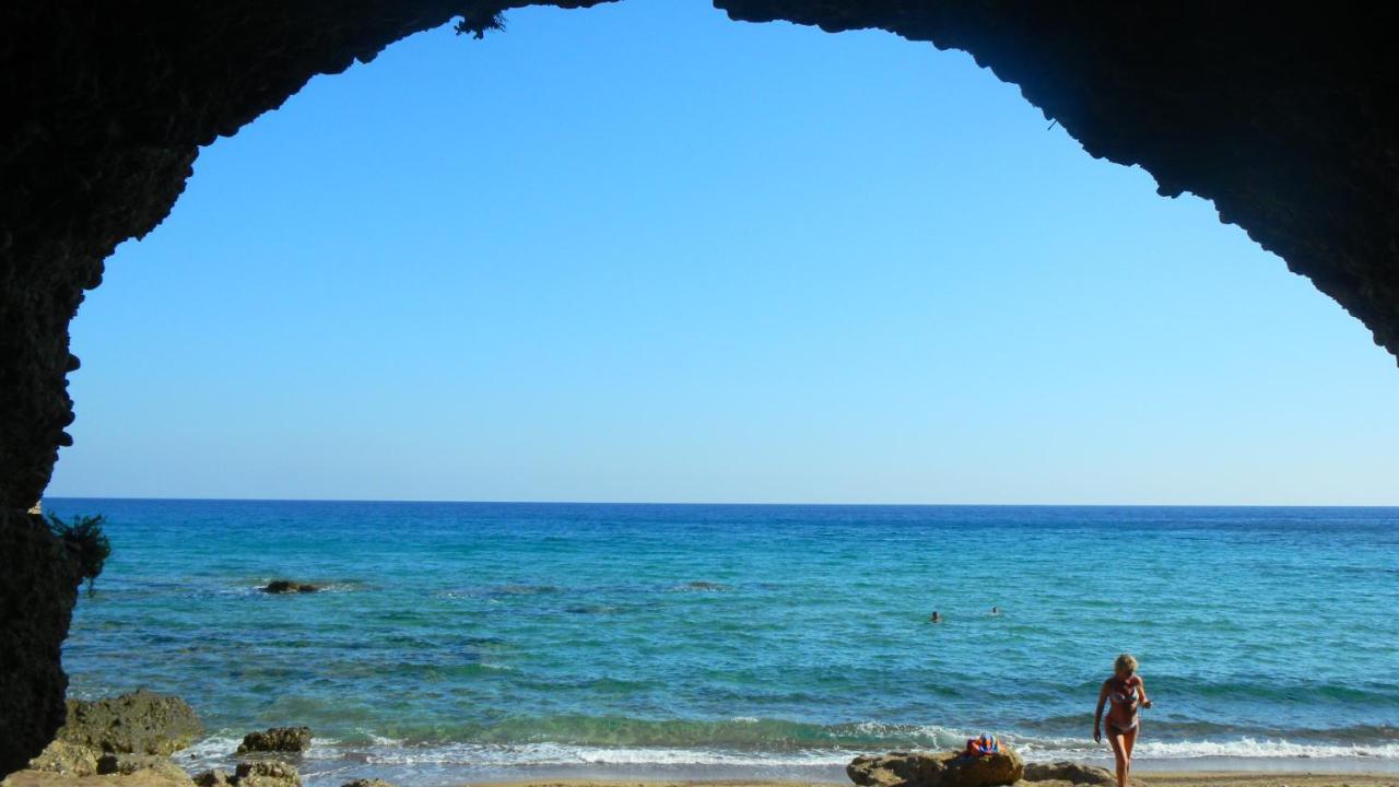 Francisco Beach Hotel Agios Andreas  Ngoại thất bức ảnh